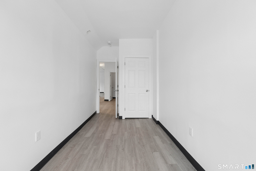 654 Park Street - Photo 4