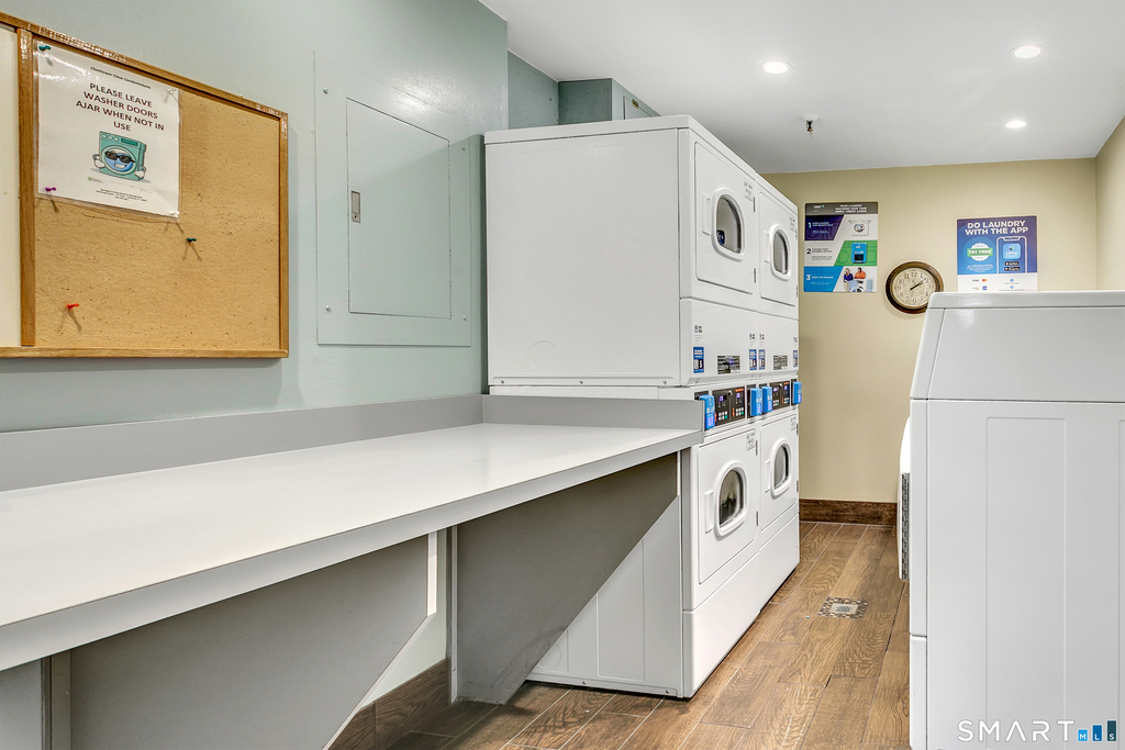 25 Grand Street - Photo 17