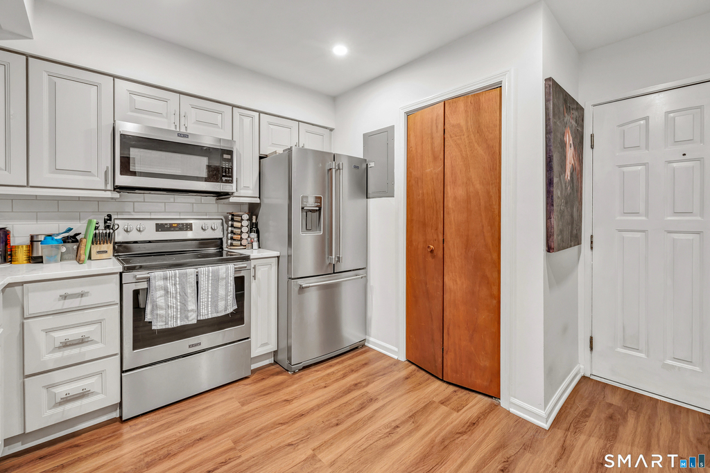 25 Grand Street - Photo 1
