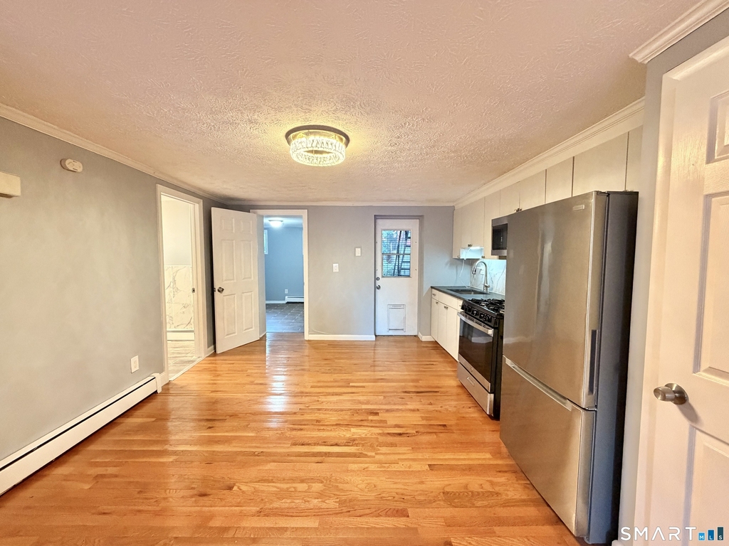 46 Warren Street - Photo 4