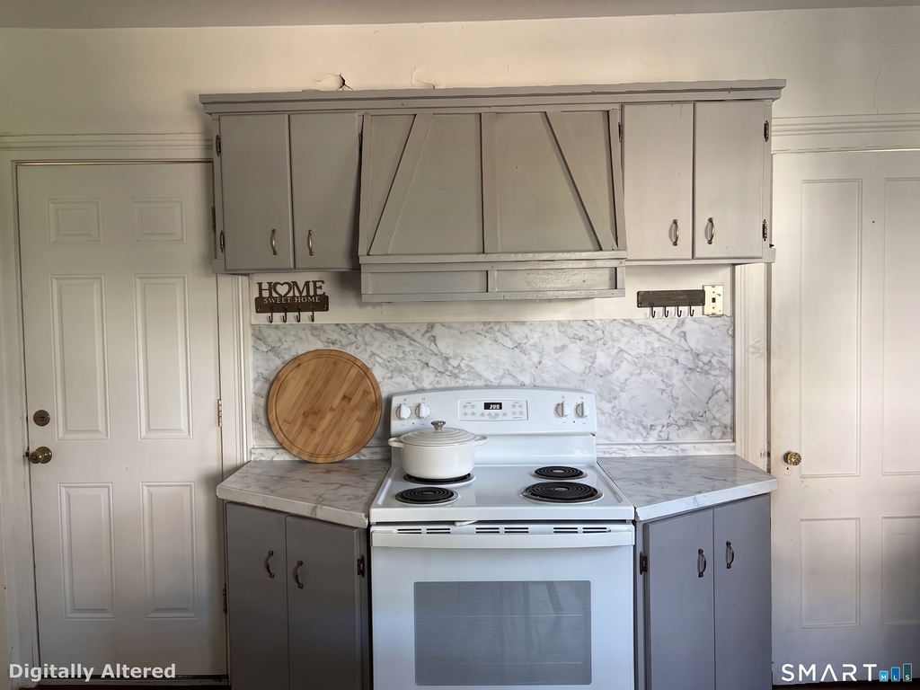 90 Oak Street - Photo 0