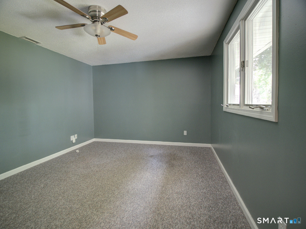 197 Maple Avenue - Photo 29