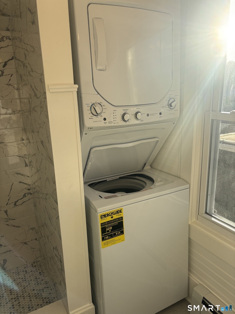 268 Humphrey Street - Photo 1