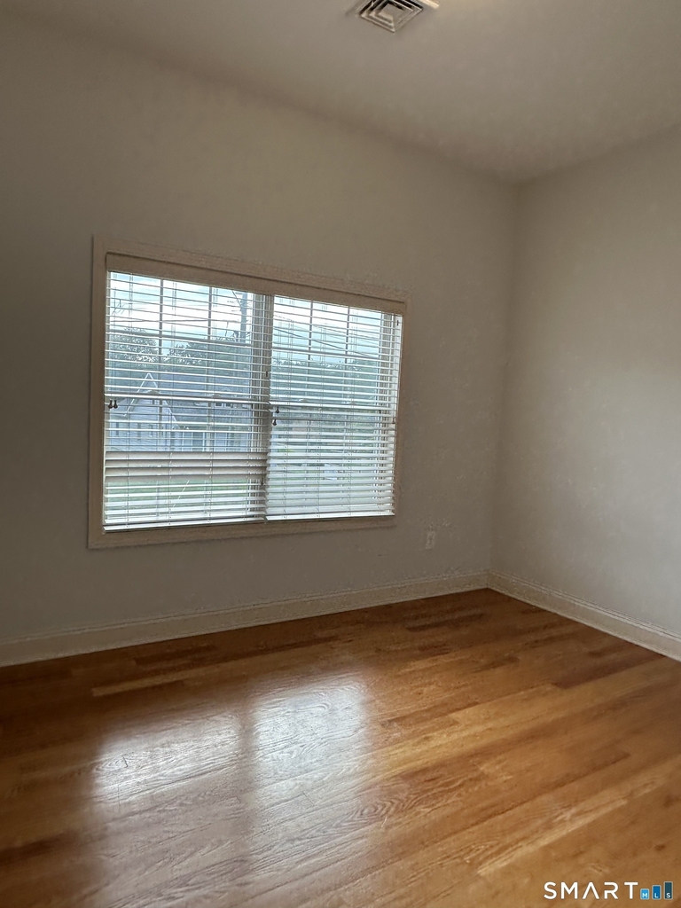 2518 Whitney Avenue - Photo 10