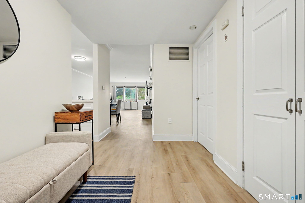 1633 Washington Boulevard - Photo 1