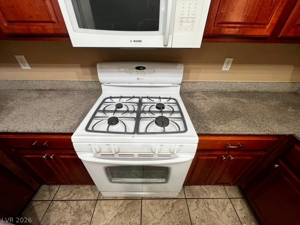 3925 Lazy Pine Street - Photo 13