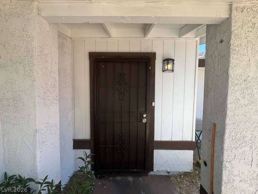 913 Shadow Mountain Place - Photo 1