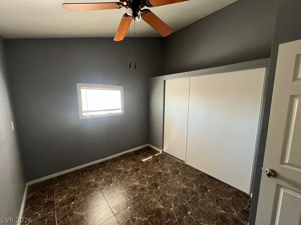 913 Shadow Mountain Place - Photo 18