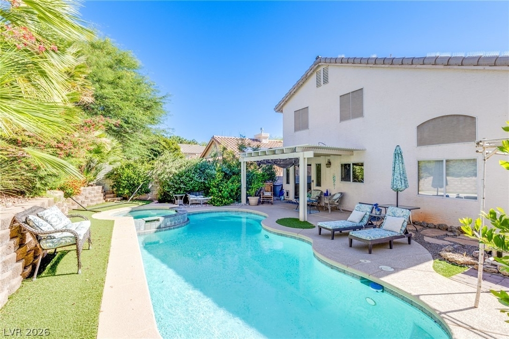 253 Camelback Ridge Avenue - Photo 4