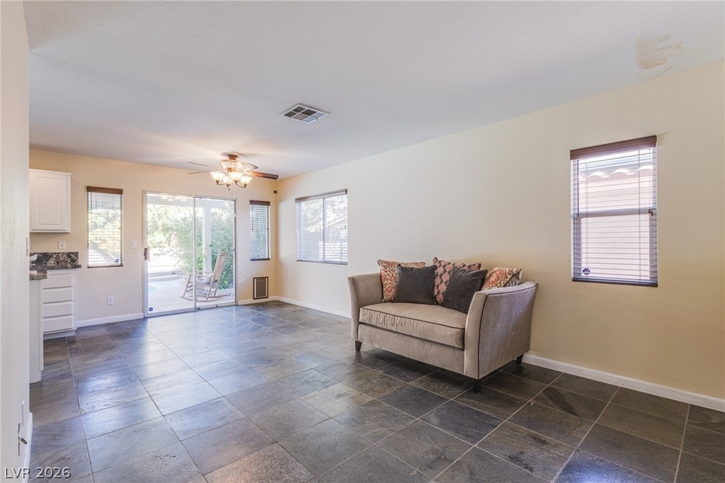 253 Camelback Ridge Avenue - Photo 8