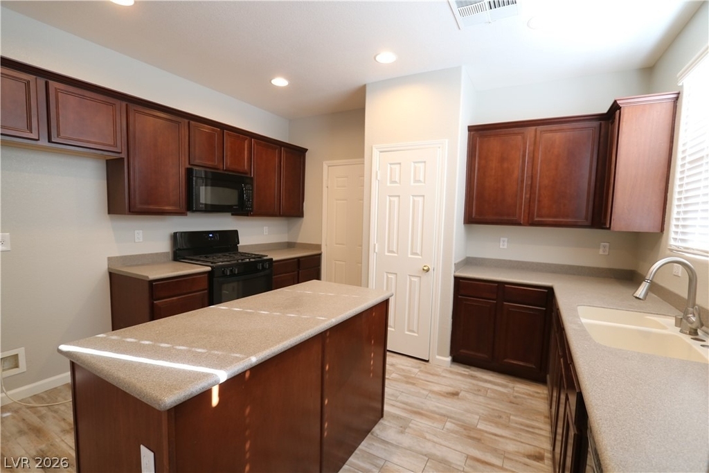 8947 College Green Street - Photo 12