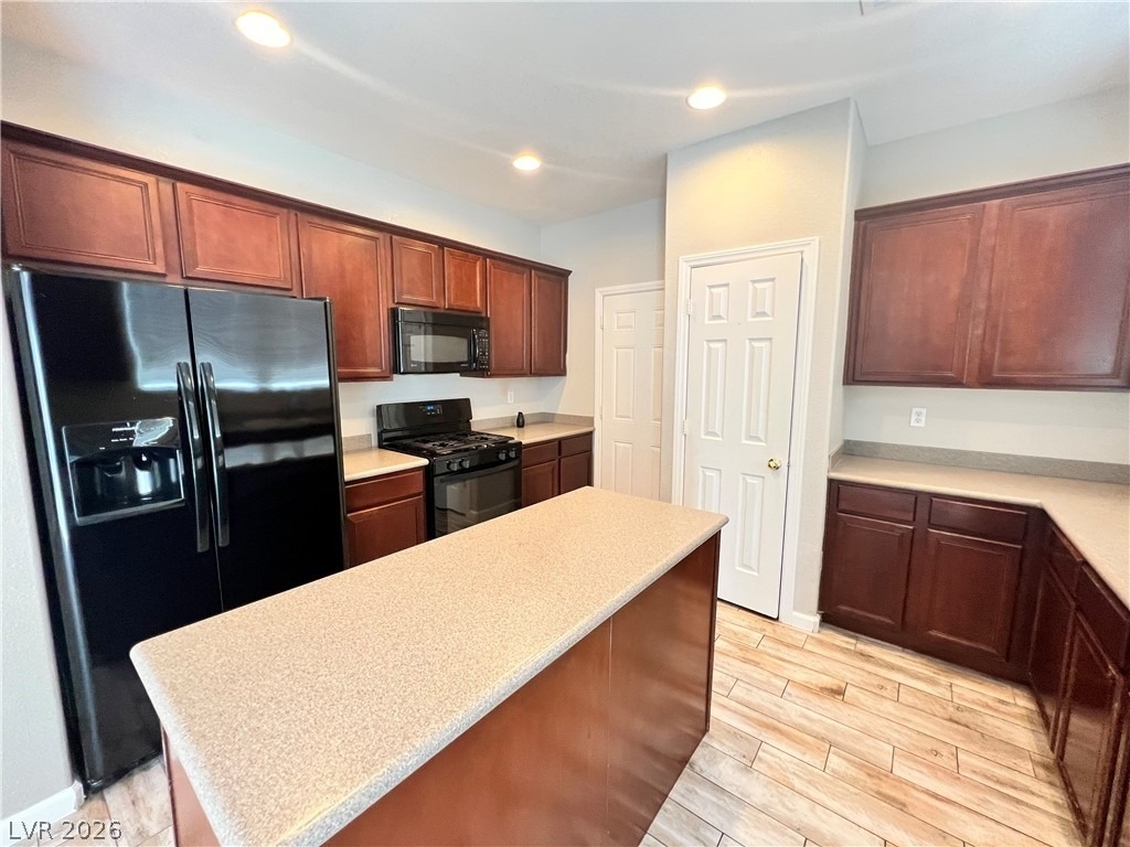 8947 College Green Street - Photo 5