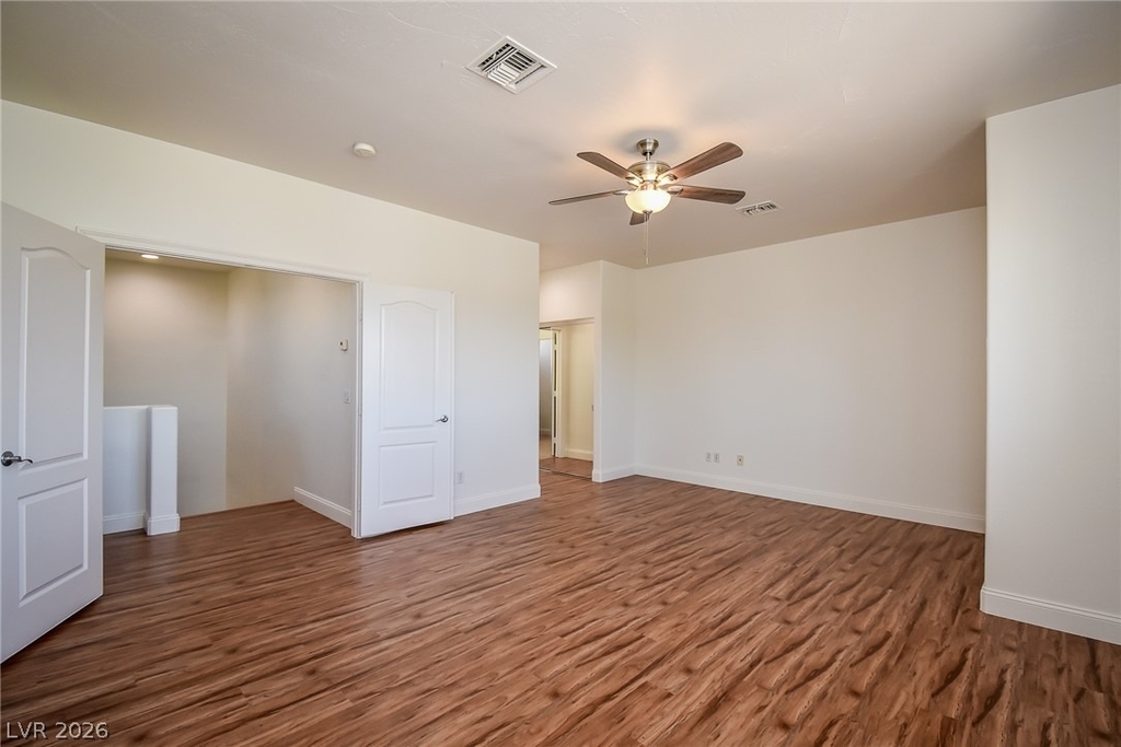 10243 Bright Harbor Avenue - Photo 33