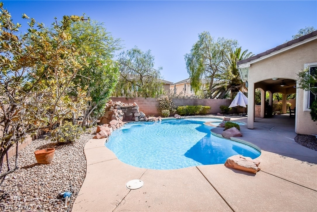 10243 Bright Harbor Avenue - Photo 41