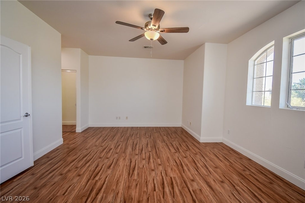 10243 Bright Harbor Avenue - Photo 32