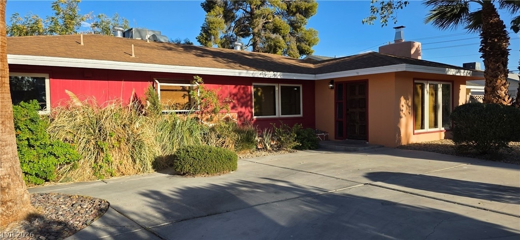 1308 Winwood Street - Photo 2