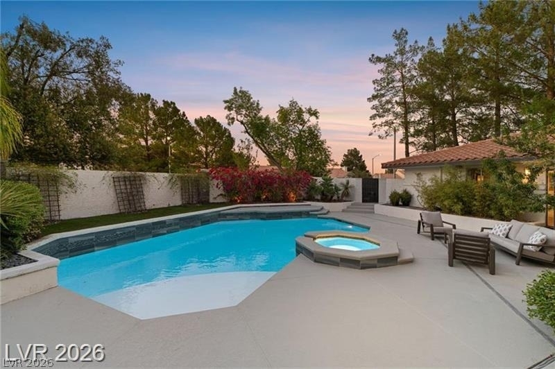 2233 Versailles Court - Photo 28