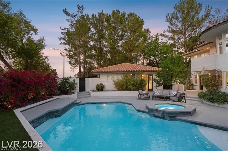 2233 Versailles Court - Photo 27