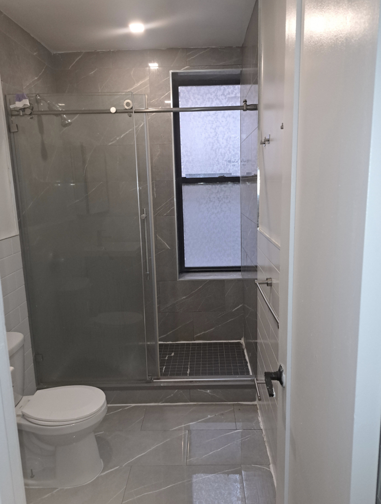188 Claremont Avenue - Photo 7