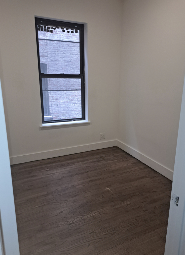 188 Claremont Avenue - Photo 4