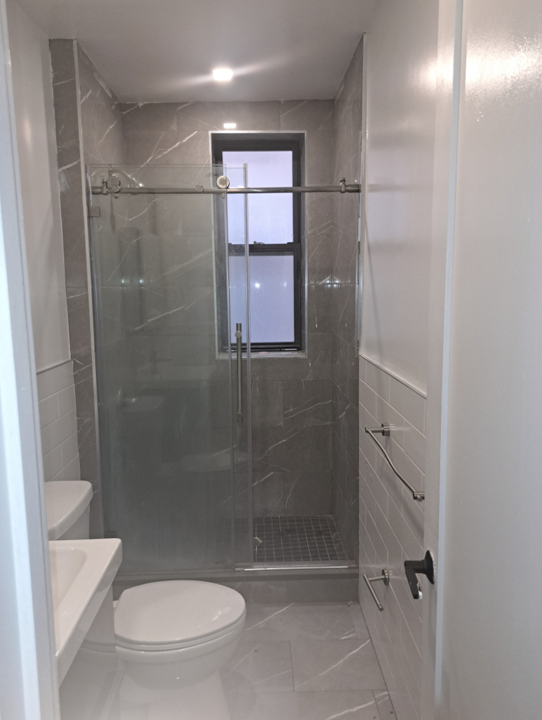 188 Claremont Avenue - Photo 8