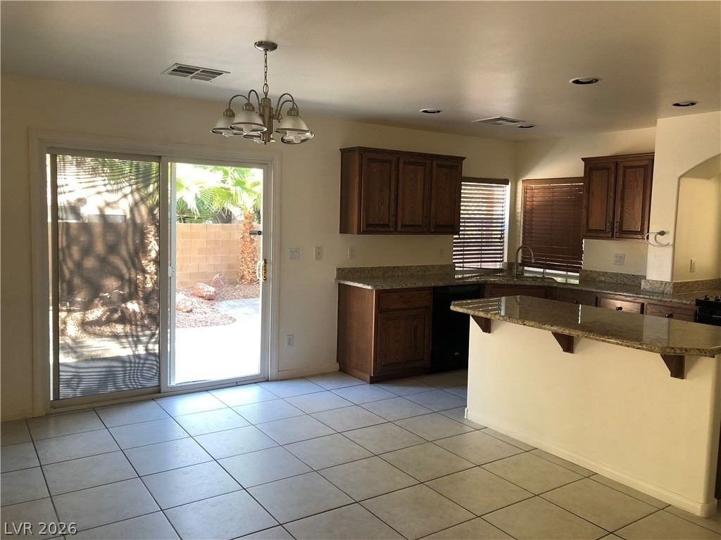 10990 Calcedonian Street - Photo 4