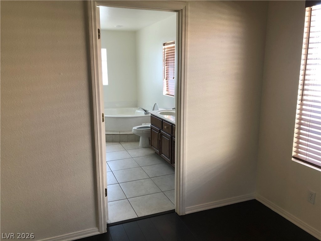 10990 Calcedonian Street - Photo 10