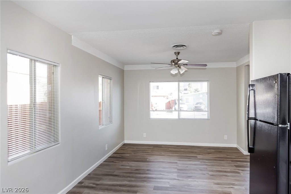 346 Arnold Street - Photo 4