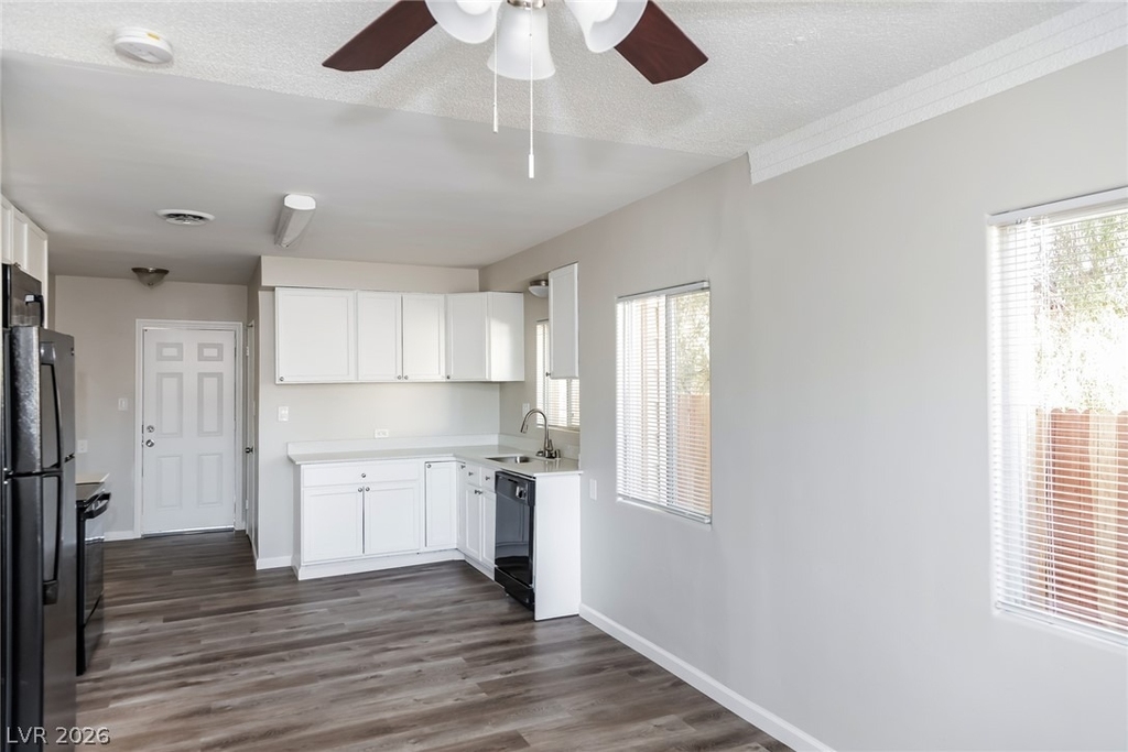 346 Arnold Street - Photo 3