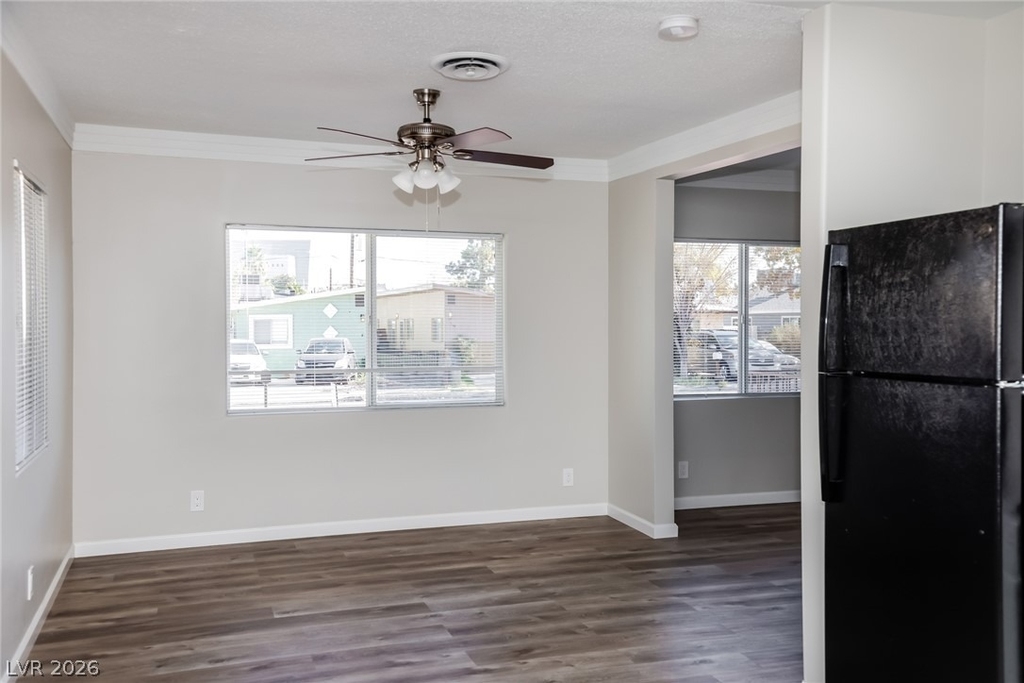 346 Arnold Street - Photo 5