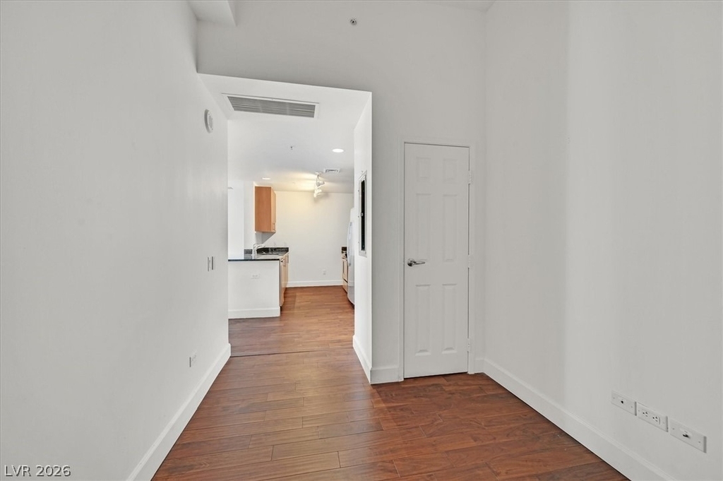 200 W Sahara Avenue - Photo 9