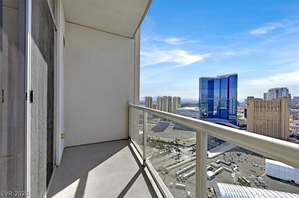 200 W Sahara Avenue - Photo 11