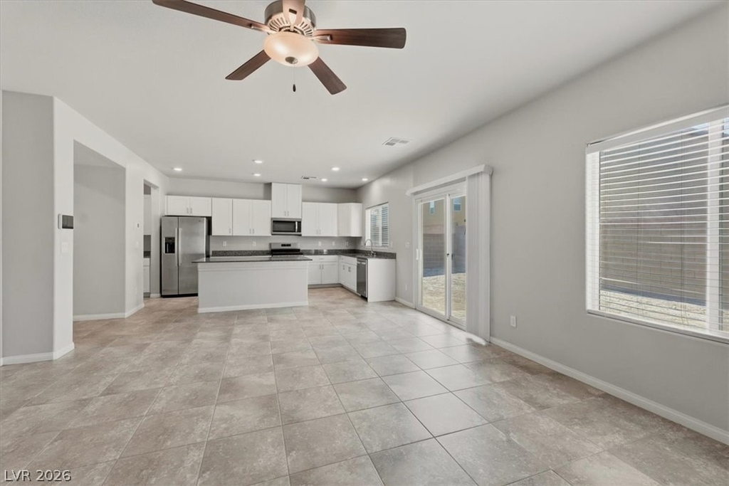 1058 Willow Berry Avenue - Photo 4