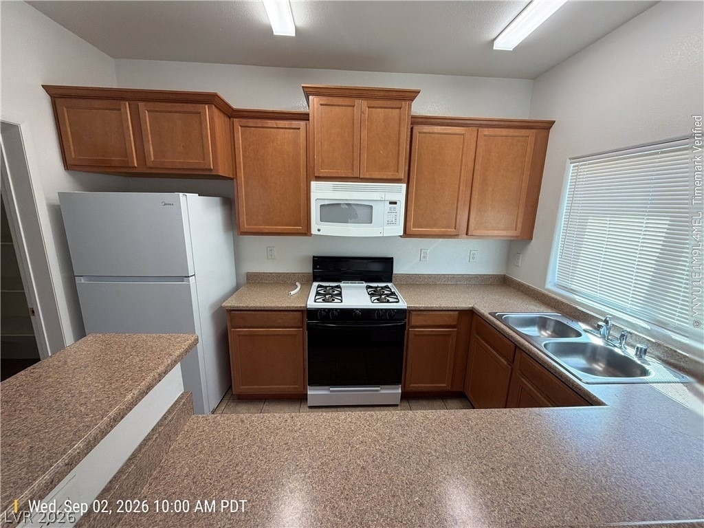 6579 Charlie Chaplin Avenue - Photo 4