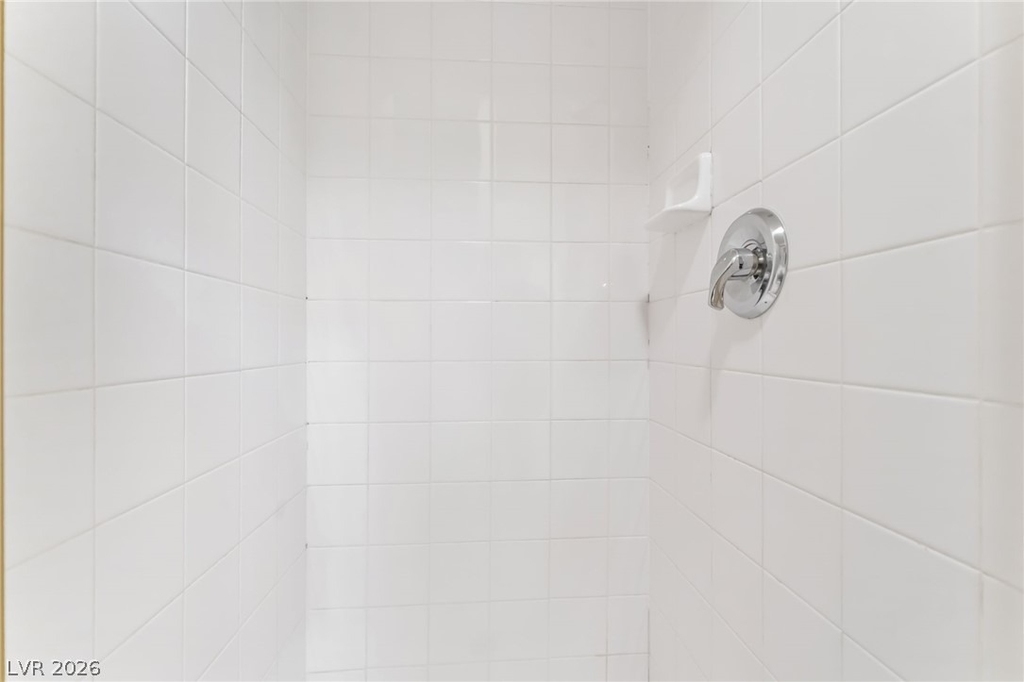6164 Pine Villa Avenue - Photo 14