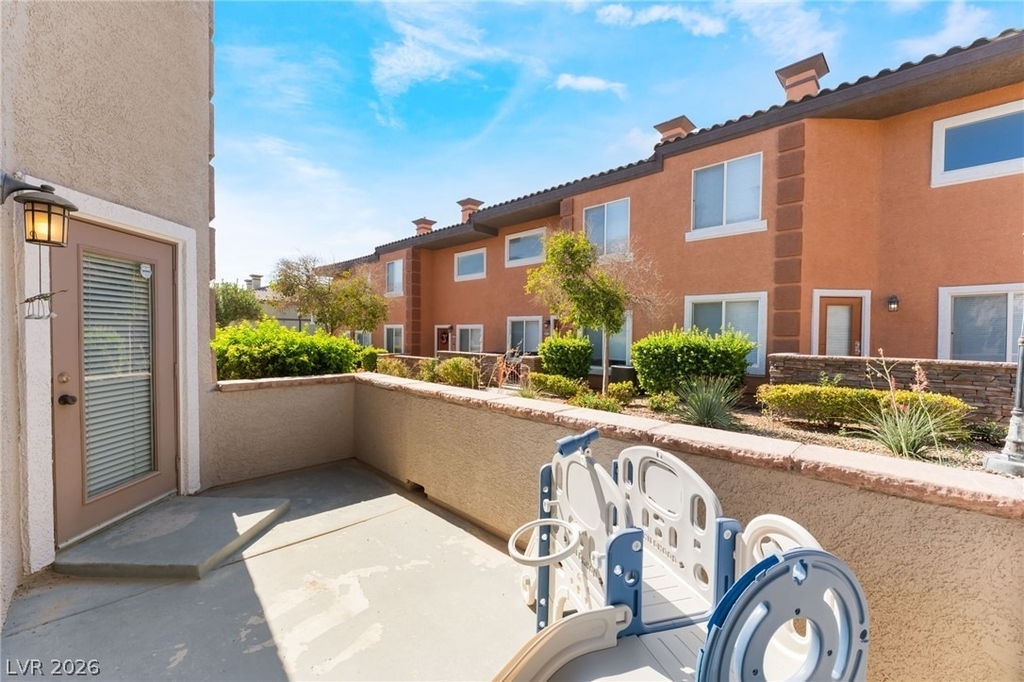 10563 Gold Shadow Avenue - Photo 18