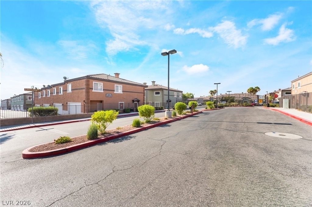 10563 Gold Shadow Avenue - Photo 43