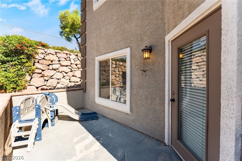 10563 Gold Shadow Avenue - Photo 17