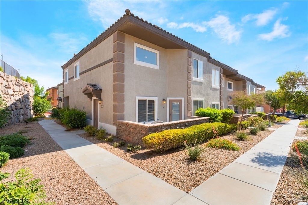 10563 Gold Shadow Avenue - Photo 0