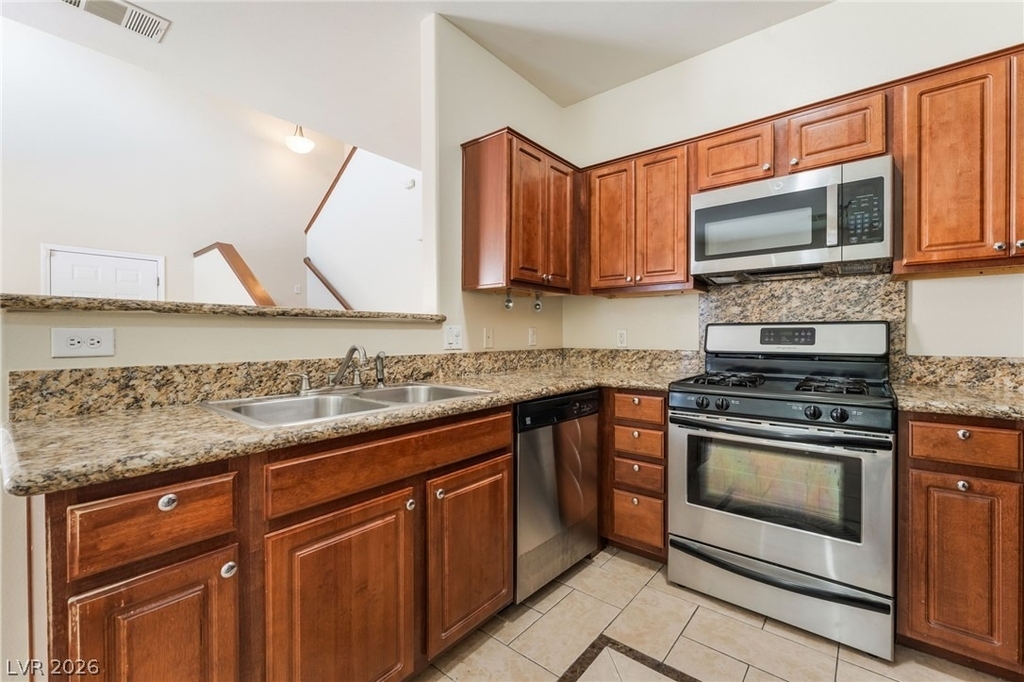 10563 Gold Shadow Avenue - Photo 13
