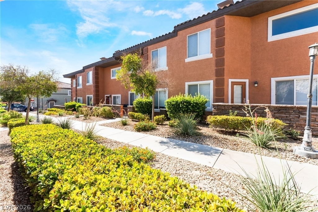 10563 Gold Shadow Avenue - Photo 20