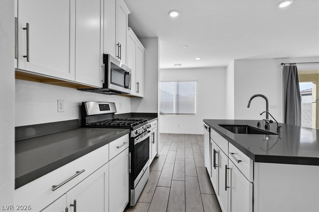 303 Fletcher Falls Street - Photo 6