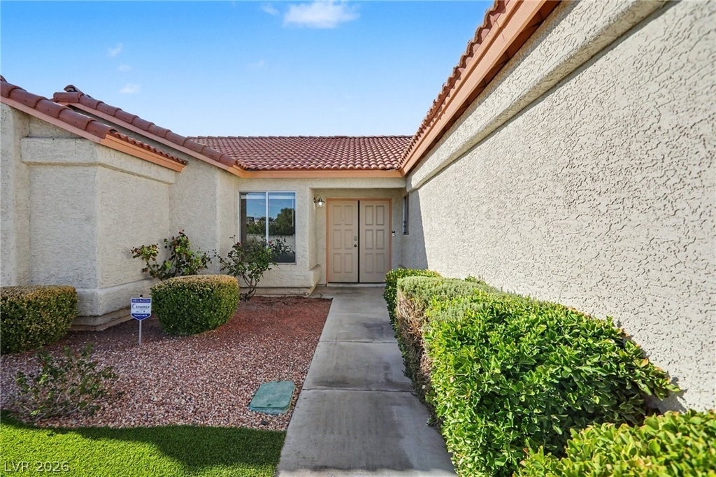 6413 Sterling Springs Parkway - Photo 2