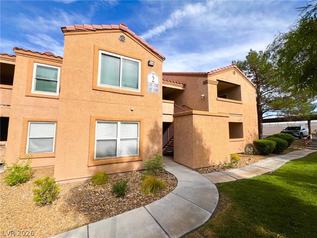 1150 N Buffalo Drive - Photo 1