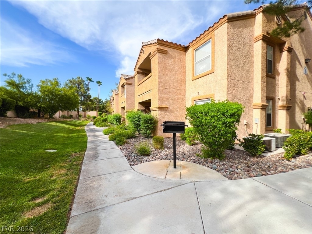 1150 N Buffalo Drive - Photo 6