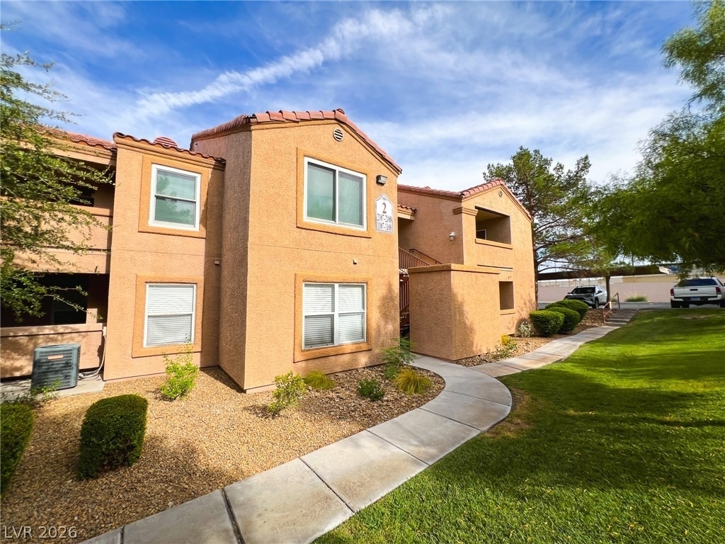 1150 N Buffalo Drive - Photo 3