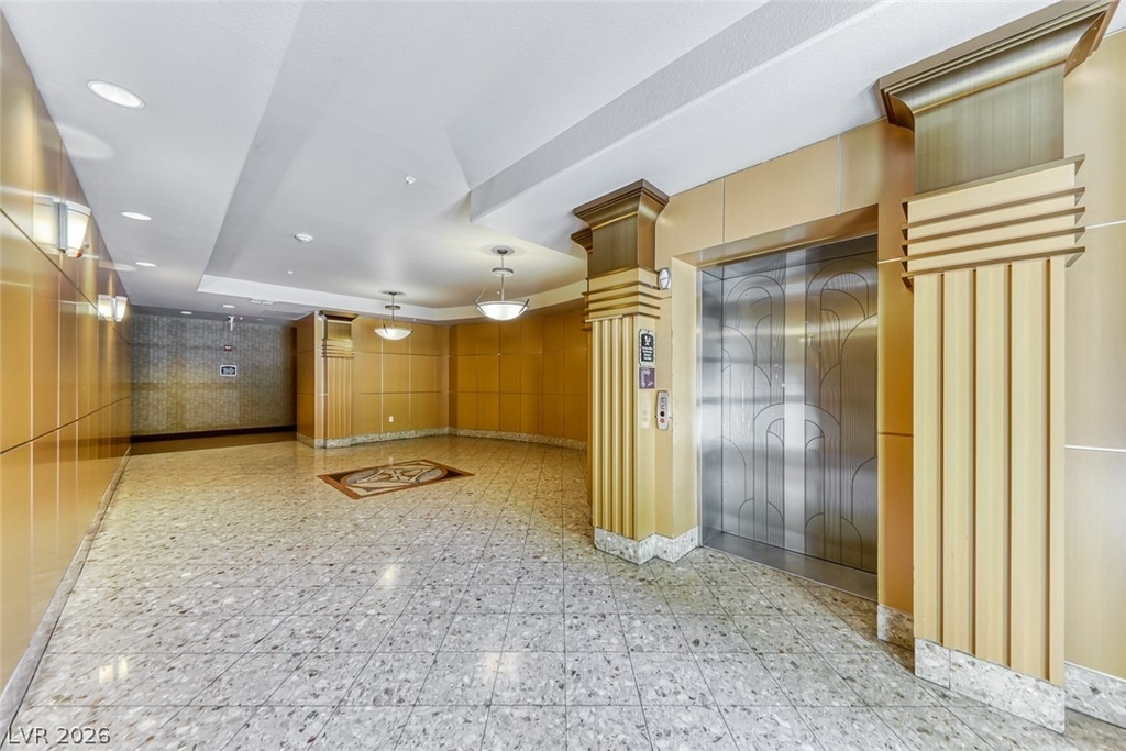 62 E Serene Avenue - Photo 2