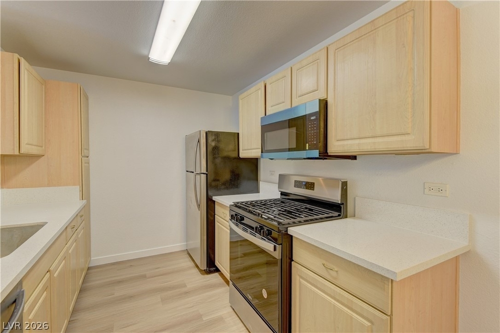 8250 N Grand Canyon Drive - Photo 6