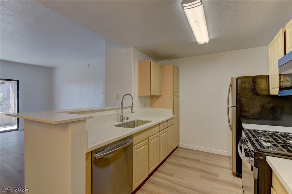 8250 N Grand Canyon Drive - Photo 5