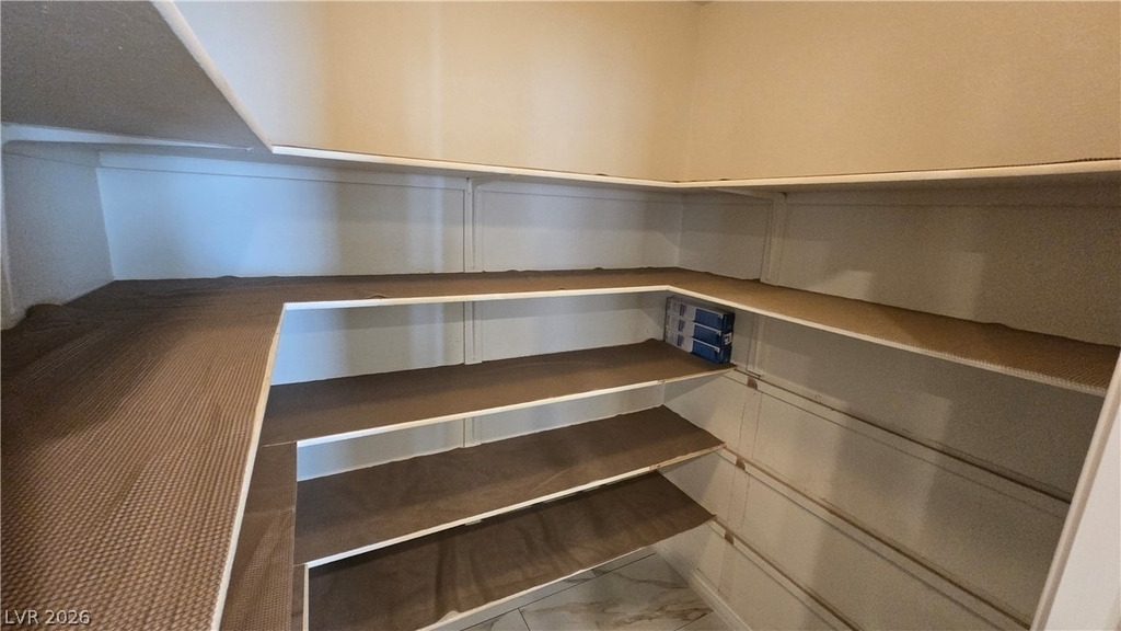 3902 W El Campo Grande Avenue - Photo 10